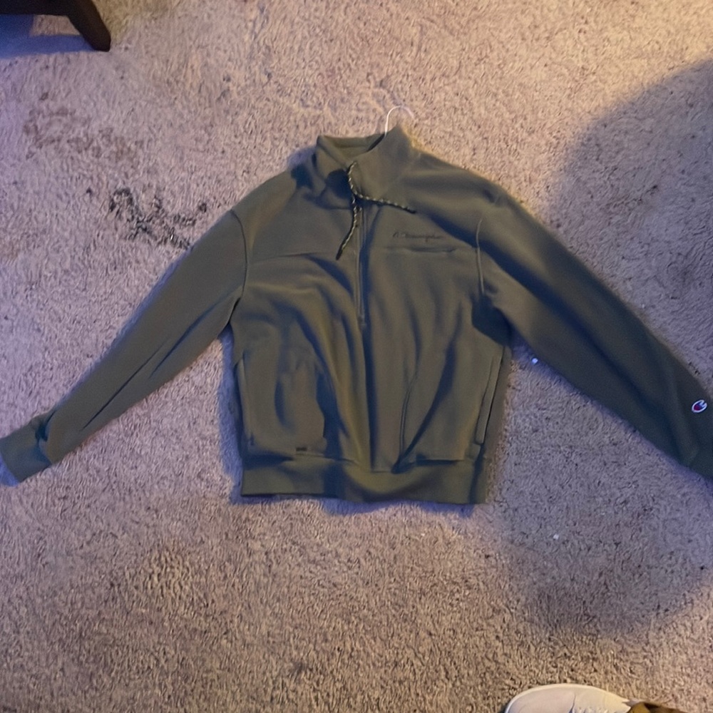 Medium green Champion sweater
